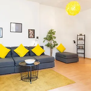 Apartment Amazing 1br For 7 @mauerpark Pberg, Berlin
